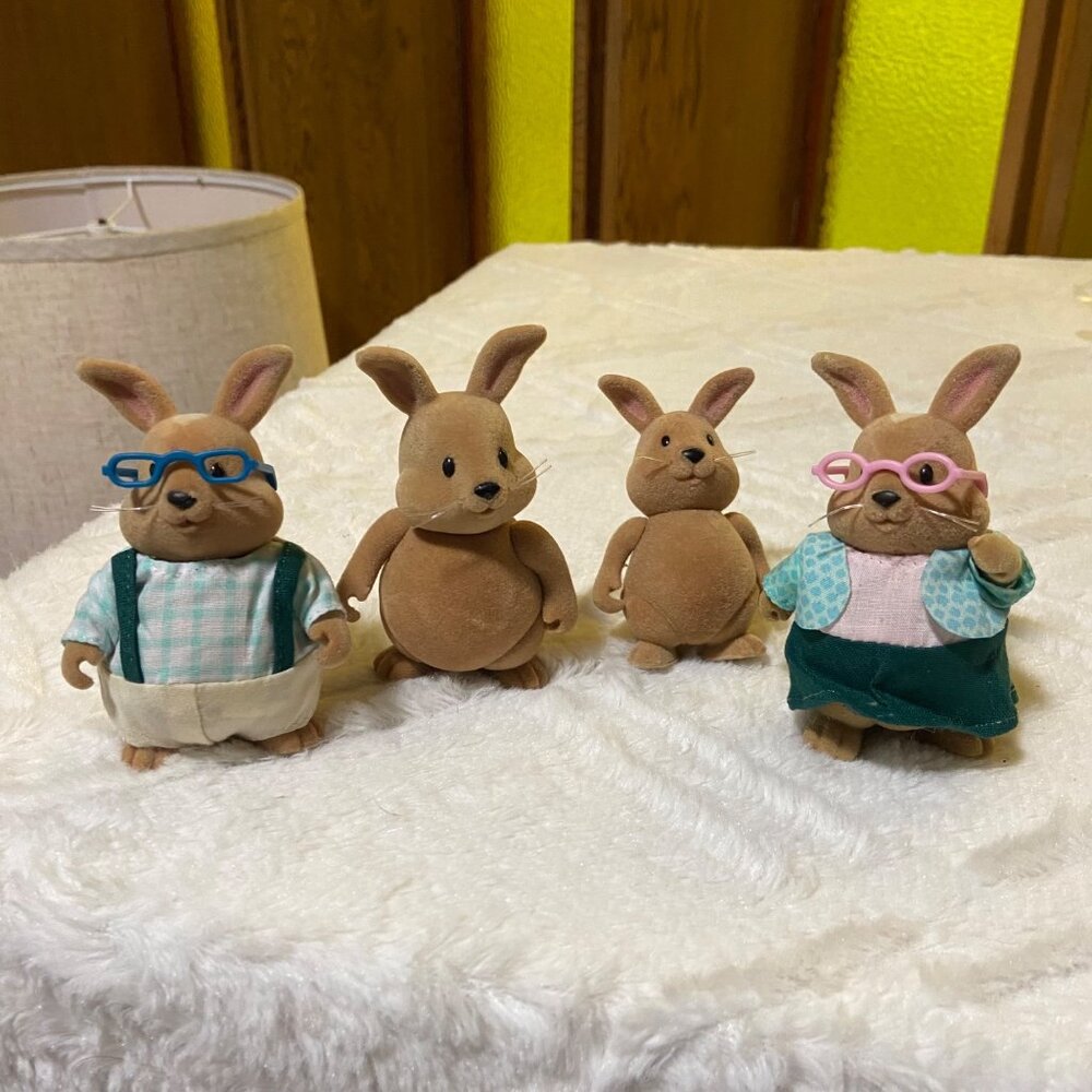 Calico Critters Lil L'il Woodzeez COTTONBALL Bunny Family Lot of 4